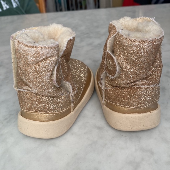 Girl’s UGG glitter boots size 4/5 - Picture 3 of 6